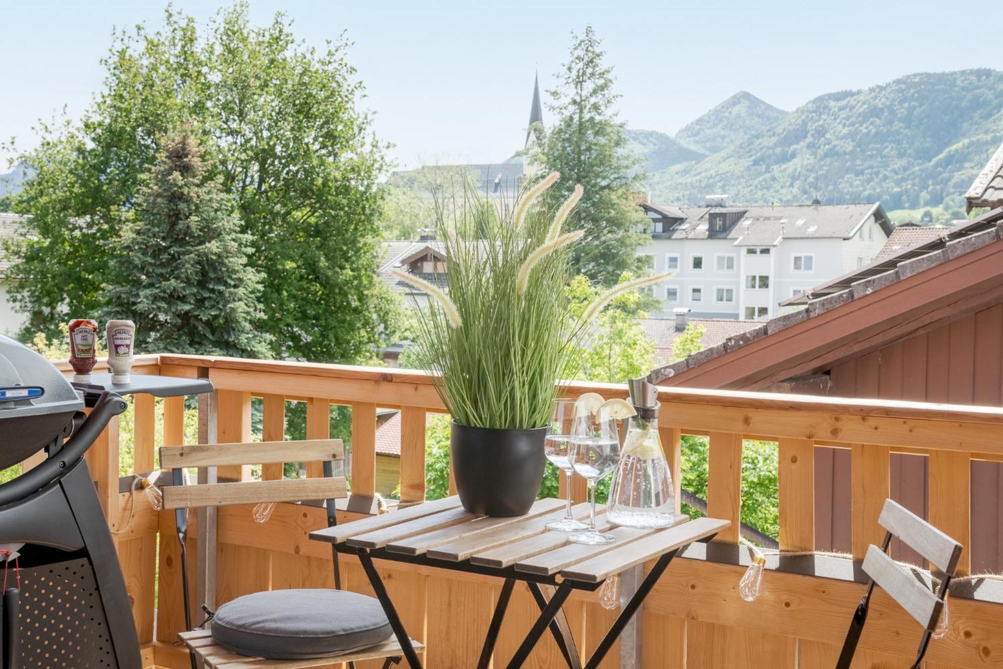 Fenjoy: Ferienapartment Mit Bergblick / Balkon / Bbq Bernau am Chiemsee Εξωτερικό φωτογραφία